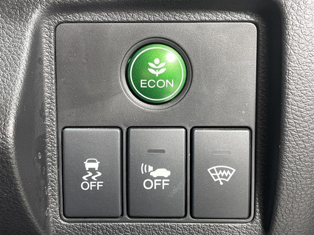 ヴェゼル ハイブリッド　純正ナビ　バックカメラ　ドラレコ　シートヒーター　パドルシフト　ＬＥＤ　ＥＴＣ　クルコン　ハーフレザーシート　スペアキー　フロアマット　純正１７インチＡＷ　フォグランプ　スマートキー　取扱説明書（9枚目）