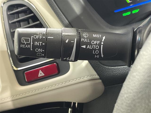 ヴェゼル ハイブリッド　純正ナビ　バックカメラ　ドラレコ　シートヒーター　パドルシフト　ＬＥＤ　ＥＴＣ　クルコン　ハーフレザーシート　スペアキー　フロアマット　純正１７インチＡＷ　フォグランプ　スマートキー　取扱説明書（20枚目）