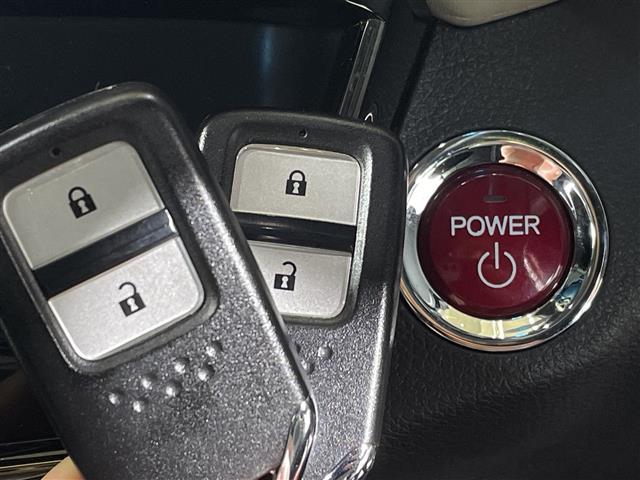 ヴェゼル ハイブリッド　純正ナビ　バックカメラ　ドラレコ　シートヒーター　パドルシフト　ＬＥＤ　ＥＴＣ　クルコン　ハーフレザーシート　スペアキー　フロアマット　純正１７インチＡＷ　フォグランプ　スマートキー　取扱説明書（22枚目）