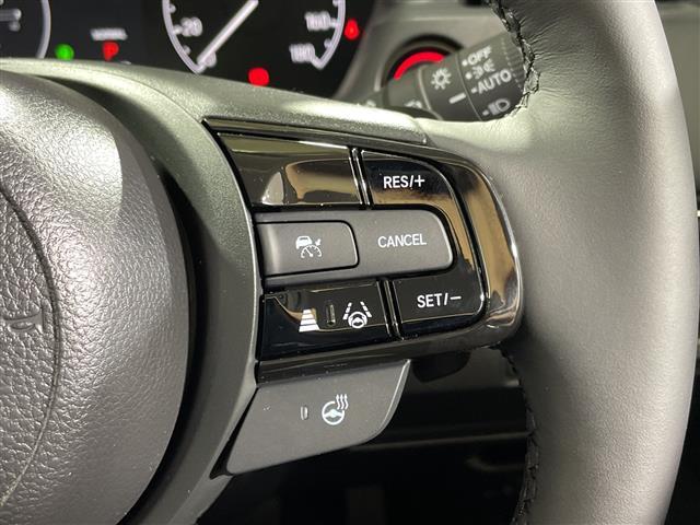 ヴェゼル ｅ：ＨＥＶ　Ｚ　ワンオーナー　ホンダコネクトディスプレー　フルセグＴＶ　ホンダセンシング　クルーズコントロール　ＢＳＭ　電動バックドア　ワイアレス充電器　４ＷＤ　スペアキー本　バックカメラ　ハーフレザー　ＥＴＣ２．０（12枚目）