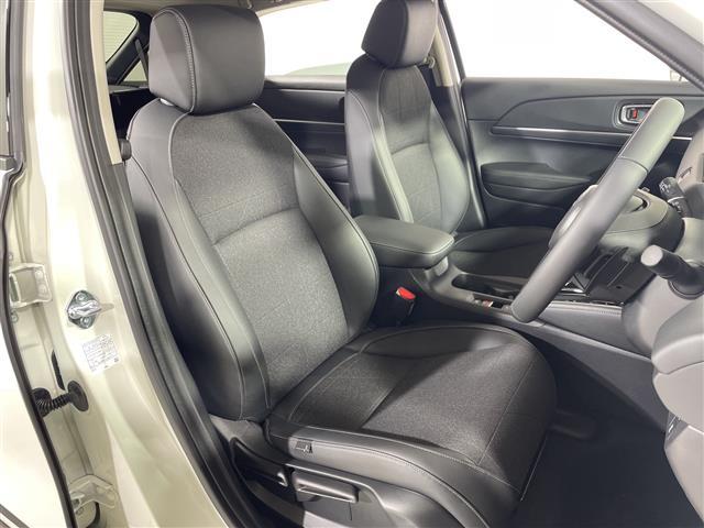 ヴェゼル ｅ：ＨＥＶ　Ｚ　ワンオーナー　ホンダコネクトディスプレー　フルセグＴＶ　ホンダセンシング　クルーズコントロール　ＢＳＭ　電動バックドア　ワイアレス充電器　４ＷＤ　スペアキー本　バックカメラ　ハーフレザー　ＥＴＣ２．０（24枚目）