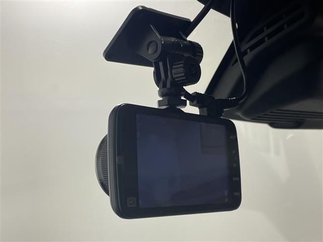 ソリオ ハイブリッドMZ 純正8インチナビ 全周囲カメラ スペアキー1本 両側パワースライドドア クルーズコントロール 運転席シートヒーター パドルシフト 前後ドライブレコーダー ETC スマートキー 純正フロアマット フォグ(5枚目)