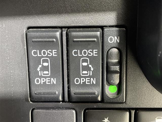 タンク カスタムＧ－Ｔ　純正７インチＳＤナビ　両側電動　スマートアシストＩＩ　バックカメラ　ＬＥＤ　ＥＴＣ　ＢＳＭ　ドラレコ　スマートキー　クルコン　純正１５インチＡＷ　アイドリングストップ　オートライト　スペアキー　保証書（8枚目）