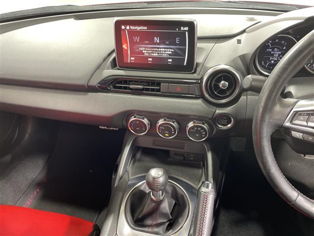 ロードスター Ｓスペシャルパッケージ　ワンオーナー　純正ナビ　レザーシートカバー付　ブラインドスポットモニター　バックカメラ　スペアキー１本　前側ドライブレコーダー　ＥＴＣ　純正フロアマット　ＬＥＤヘッドライト　オートライト　純正ＡＷ（16枚目）