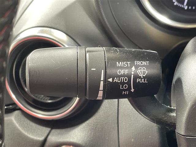 ロードスター Ｓスペシャルパッケージ　ワンオーナー　純正ナビ　レザーシートカバー付　ブラインドスポットモニター　バックカメラ　スペアキー１本　前側ドライブレコーダー　ＥＴＣ　純正フロアマット　ＬＥＤヘッドライト　オートライト　純正ＡＷ（19枚目）