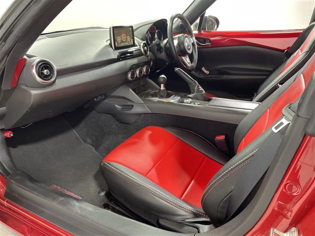 ロードスター Ｓスペシャルパッケージ　ワンオーナー　純正ナビ　レザーシートカバー付　ブラインドスポットモニター　バックカメラ　スペアキー１本　前側ドライブレコーダー　ＥＴＣ　純正フロアマット　ＬＥＤヘッドライト　オートライト　純正ＡＷ（28枚目）