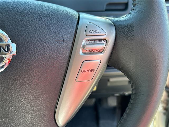 セレナ ハイウェイスター　Ｓ－ハイブリッド　純正ナビ　フリップダウンモニター　ブラインドスポットモニター　バックカメラ　クルーズコントロール　スペアキー１本　片側パワースライドドア　ビルトインＥＴＣ　スマートキー　純正１６インチアルミホイール（6枚目）