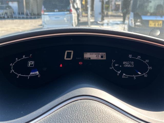 セレナ ハイウェイスター　Ｓ－ハイブリッド　純正ナビ　フリップダウンモニター　ブラインドスポットモニター　バックカメラ　クルーズコントロール　スペアキー１本　片側パワースライドドア　ビルトインＥＴＣ　スマートキー　純正１６インチアルミホイール（11枚目）