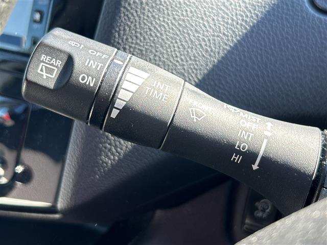 セレナ ハイウェイスター　Ｓ－ハイブリッド　純正ナビ　フリップダウンモニター　ブラインドスポットモニター　バックカメラ　クルーズコントロール　スペアキー１本　片側パワースライドドア　ビルトインＥＴＣ　スマートキー　純正１６インチアルミホイール（18枚目）