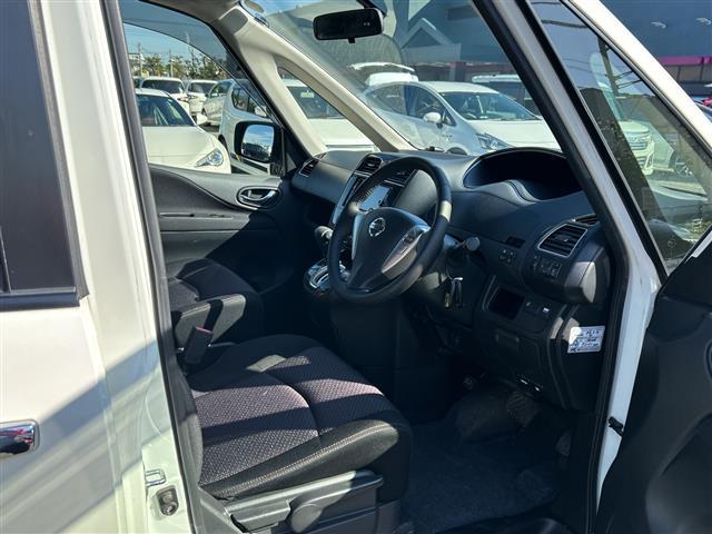 セレナ ハイウェイスター　Ｓ－ハイブリッド　純正ナビ　フリップダウンモニター　ブラインドスポットモニター　バックカメラ　クルーズコントロール　スペアキー１本　片側パワースライドドア　ビルトインＥＴＣ　スマートキー　純正１６インチアルミホイール（23枚目）