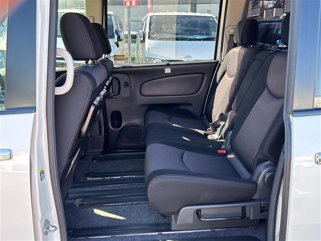 セレナ ハイウェイスター　Ｓ－ハイブリッド　純正ナビ　フリップダウンモニター　ブラインドスポットモニター　バックカメラ　クルーズコントロール　スペアキー１本　片側パワースライドドア　ビルトインＥＴＣ　スマートキー　純正１６インチアルミホイール（29枚目）