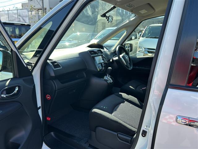 セレナ ハイウェイスター　Ｓ－ハイブリッド　純正ナビ　フリップダウンモニター　ブラインドスポットモニター　バックカメラ　クルーズコントロール　スペアキー１本　片側パワースライドドア　ビルトインＥＴＣ　スマートキー　純正１６インチアルミホイール（31枚目）