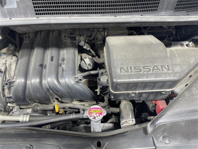 セレナ ハイウェイスター　Ｓ－ハイブリッド　純正ナビ　フリップダウンモニター　ブラインドスポットモニター　バックカメラ　クルーズコントロール　スペアキー１本　片側パワースライドドア　ビルトインＥＴＣ　スマートキー　純正１６インチアルミホイール（42枚目）