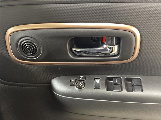 ワゴンＲスマイル ハイブリッドＸ　社外ナビ　両側パワースライドドア　全周囲カメラ　ヘッドアップディスプレイ　クルーズコントロール　運転席シートヒーター　コーナーセンサー　純正ラバーマット　純正ＬＥＤヘッドライト　オートライト（21枚目）