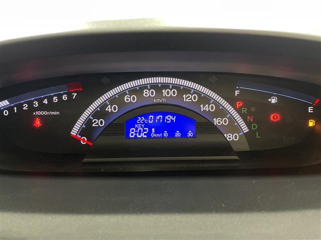 フリード Ｇ　エアロ　純正７インチインターナビ　片側パワースライドドア　バックカメラ　ＥＴＣ　スマートキー　ドライブレコーダー　純正１５インチＡＷ　純正フロアマット　ハーフレザーシート　スペアキー　取扱説明書　オートライト（10枚目）