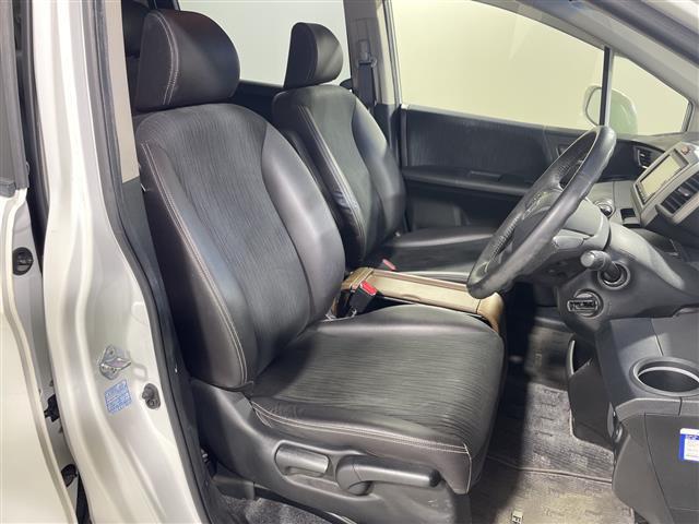 フリード Ｇ　エアロ　純正７インチインターナビ　片側パワースライドドア　バックカメラ　ＥＴＣ　スマートキー　ドライブレコーダー　純正１５インチＡＷ　純正フロアマット　ハーフレザーシート　スペアキー　取扱説明書　オートライト（20枚目）