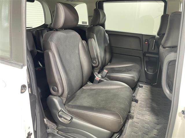 フリード Ｇ　エアロ　純正７インチインターナビ　片側パワースライドドア　バックカメラ　ＥＴＣ　スマートキー　ドライブレコーダー　純正１５インチＡＷ　純正フロアマット　ハーフレザーシート　スペアキー　取扱説明書　オートライト（22枚目）