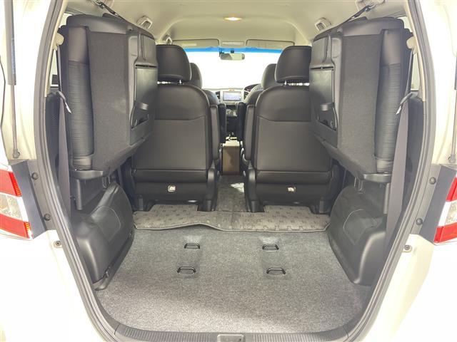 フリード Ｇ　エアロ　純正７インチインターナビ　片側パワースライドドア　バックカメラ　ＥＴＣ　スマートキー　ドライブレコーダー　純正１５インチＡＷ　純正フロアマット　ハーフレザーシート　スペアキー　取扱説明書　オートライト（25枚目）