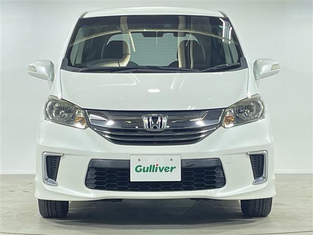 フリード Ｇ　エアロ　純正７インチインターナビ　片側パワースライドドア　バックカメラ　ＥＴＣ　スマートキー　ドライブレコーダー　純正１５インチＡＷ　純正フロアマット　ハーフレザーシート　スペアキー　取扱説明書　オートライト（30枚目）