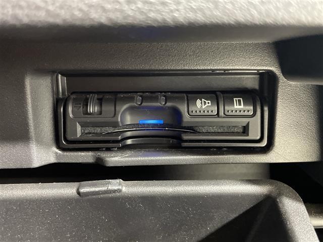 セレナ ハイウェイスターＧ　プロパイロット　純正８インチＳＤナビ　３６０°　両側電動　ハンズフリーオートスライドドア　後席モニター　ＥＴＣ　デジタルインナーミラー　ドラレコ　スマートキー　追従クルコン　純正１６インチＡＷ（8枚目）