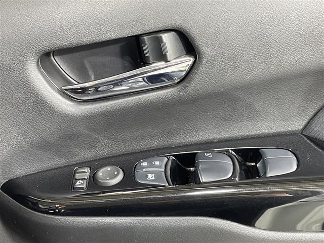 セレナ ハイウェイスターＧ　プロパイロット　純正８インチＳＤナビ　３６０°　両側電動　ハンズフリーオートスライドドア　後席モニター　ＥＴＣ　デジタルインナーミラー　ドラレコ　スマートキー　追従クルコン　純正１６インチＡＷ（19枚目）