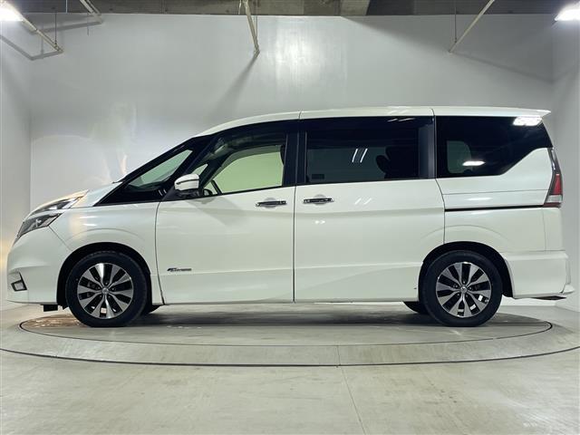 セレナ ハイウェイスターＧ　プロパイロット　純正８インチＳＤナビ　３６０°　両側電動　ハンズフリーオートスライドドア　後席モニター　ＥＴＣ　デジタルインナーミラー　ドラレコ　スマートキー　追従クルコン　純正１６インチＡＷ（32枚目）