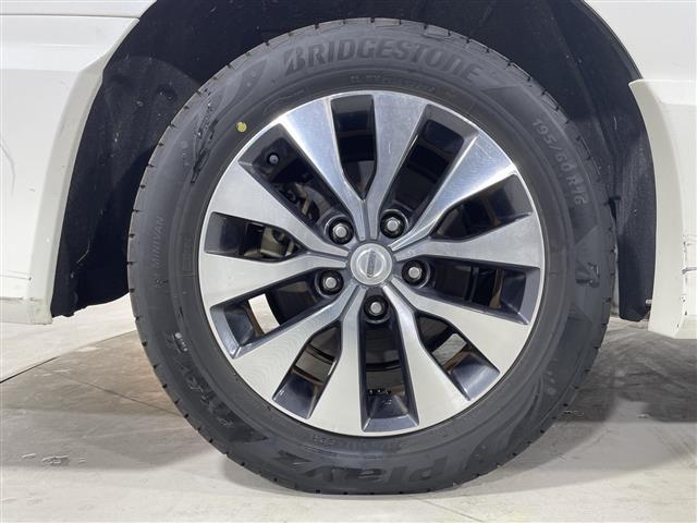 セレナ ハイウェイスターＧ　プロパイロット　純正８インチＳＤナビ　３６０°　両側電動　ハンズフリーオートスライドドア　後席モニター　ＥＴＣ　デジタルインナーミラー　ドラレコ　スマートキー　追従クルコン　純正１６インチＡＷ（40枚目）