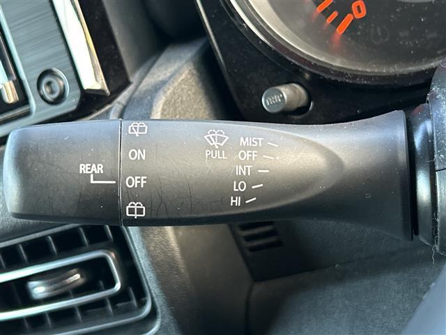 ジムニー ＸＣ　８型ナビ　フルセグＴＶ　Ｂｌｕｅｔｏｏｔｈ対応　バックカメラ　デジタルインナーミラー　ドライブレコーダー　シートヒーター　純正ＬＥＤランプ　フォグランプ　純正１６インチＡＷ　スズキセーフティサポート（12枚目）