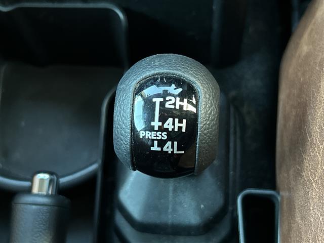 ジムニー ＸＣ　８型ナビ　フルセグＴＶ　Ｂｌｕｅｔｏｏｔｈ対応　バックカメラ　デジタルインナーミラー　ドライブレコーダー　シートヒーター　純正ＬＥＤランプ　フォグランプ　純正１６インチＡＷ　スズキセーフティサポート（18枚目）