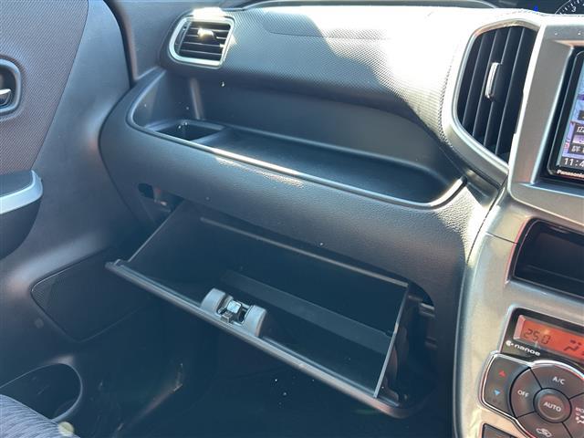 ソリオ ハイブリッドＭＸ　社外ナビ　両側パワースライドドア　クルーズコントロール　運転席シートヒーター　スペアキー１本　ＥＴＣ　バックカメラ　純正フロアマット　ＬＥＤヘッドライト　オートライト　衝突被害軽減システム（21枚目）