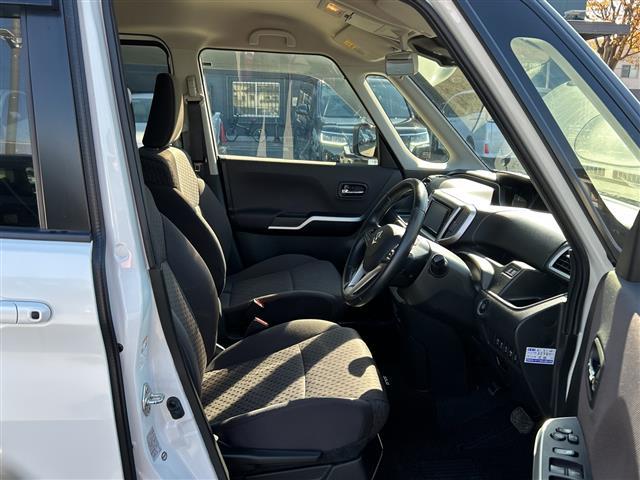 ソリオ ハイブリッドＭＸ　社外ナビ　両側パワースライドドア　クルーズコントロール　運転席シートヒーター　スペアキー１本　ＥＴＣ　バックカメラ　純正フロアマット　ＬＥＤヘッドライト　オートライト　衝突被害軽減システム（22枚目）