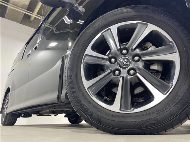 ヴォクシー ＺＳ　煌　純正９インチナビ　両側パワスラ　フリップダウンモニター　電動バックドア　トヨタセーフティセンス　クルーズコントロール　バックカメラ　コーナーセンサー　前側ドラレコ　ＥＴＣ２．０　レーンキープアシスト（39枚目）
