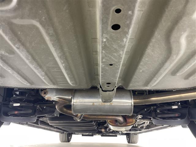 ヴォクシー ＺＳ　煌　純正９インチナビ　両側パワスラ　フリップダウンモニター　電動バックドア　トヨタセーフティセンス　クルーズコントロール　バックカメラ　コーナーセンサー　前側ドラレコ　ＥＴＣ２．０　レーンキープアシスト（43枚目）