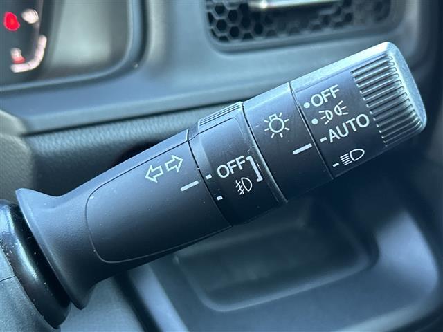 ステップワゴン e:HEVスパーダ プレミアムライン 純正11.4インチナビ 後席モニター ホンダセンシング 全周囲カメラ 電動リアゲート 両側パワースライドドア BSM オットマン ワンオーナー クルーズコントロール コーナーセンサー 純正AW(12枚目)