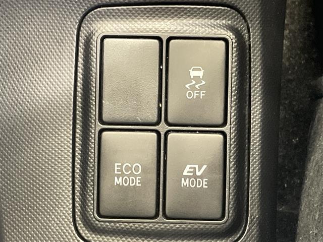 アクア S 純正SDナビ バックカメラ スマートキー ビルトインETC スマートキー プッシュスタート オートライト 純正フロアマット ドアバイザー フォグランプ 取扱説明書 フルセグ Bluetooth(7枚目)