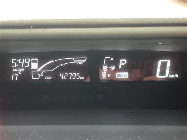 アクア S 純正SDナビ バックカメラ スマートキー ビルトインETC スマートキー プッシュスタート オートライト 純正フロアマット ドアバイザー フォグランプ 取扱説明書 フルセグ Bluetooth(13枚目)