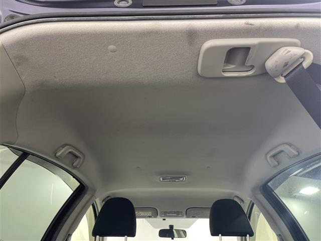 アクア S 純正SDナビ バックカメラ スマートキー ビルトインETC スマートキー プッシュスタート オートライト 純正フロアマット ドアバイザー フォグランプ 取扱説明書 フルセグ Bluetooth(26枚目)