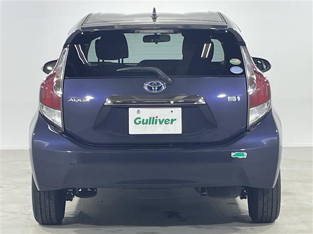 アクア S 純正SDナビ バックカメラ スマートキー ビルトインETC スマートキー プッシュスタート オートライト 純正フロアマット ドアバイザー フォグランプ 取扱説明書 フルセグ Bluetooth(34枚目)