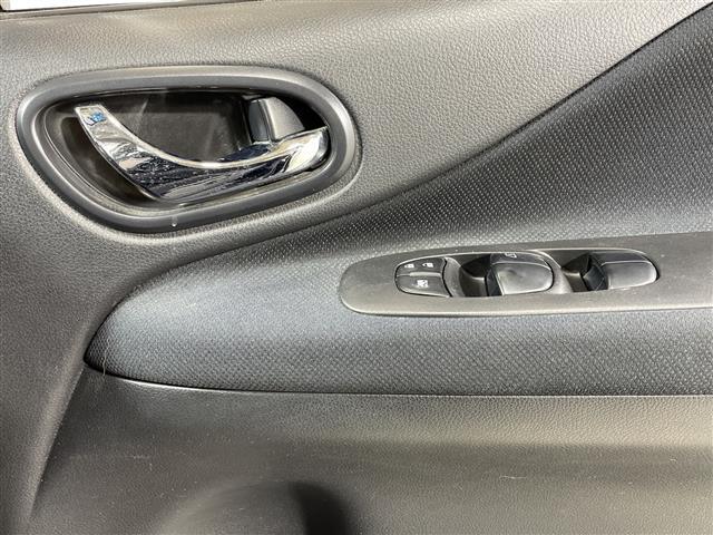 セレナ ハイウェイスターＧ　Ｓ－ハイブリッド　純正ナビ　片側電動　クルコン　ドラレコ前後　スマートキー　クルコン　１６インチＡＷ　オートライト　エマージェンシーブレーキ　横滑り防止装置　スペアキー　フルセグ　アイドリングストップ　プッシュスタート（19枚目）