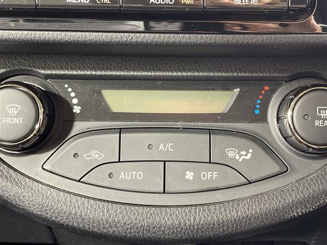 ヴィッツ ハイブリッドＵ　純正ナビ　バックカメラ　セーフティセンスＣ　シートヒーター　クルーズコントロール　ＥＴＣ　前方ドライブレコーダー　衝突被害軽減ブレーキ　プッシュスタート　スマートキー　オートライト　プッシュスタート（16枚目）