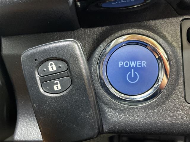 ヴィッツ ハイブリッドＵ　純正ナビ　バックカメラ　セーフティセンスＣ　シートヒーター　クルーズコントロール　ＥＴＣ　前方ドライブレコーダー　衝突被害軽減ブレーキ　プッシュスタート　スマートキー　オートライト　プッシュスタート（21枚目）