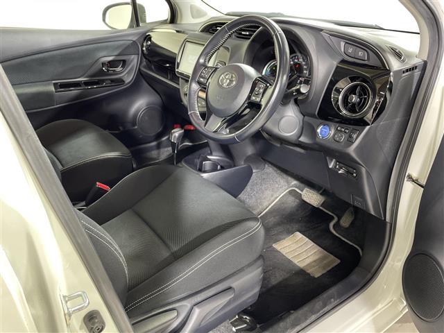 ヴィッツ ハイブリッドＵ　純正ナビ　バックカメラ　セーフティセンスＣ　シートヒーター　クルーズコントロール　ＥＴＣ　前方ドライブレコーダー　衝突被害軽減ブレーキ　プッシュスタート　スマートキー　オートライト　プッシュスタート（24枚目）