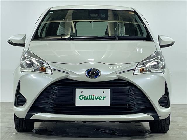 ヴィッツ ハイブリッドＵ　純正ナビ　バックカメラ　セーフティセンスＣ　シートヒーター　クルーズコントロール　ＥＴＣ　前方ドライブレコーダー　衝突被害軽減ブレーキ　プッシュスタート　スマートキー　オートライト　プッシュスタート（32枚目）