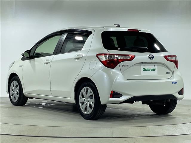 ヴィッツ ハイブリッドＵ　純正ナビ　バックカメラ　セーフティセンスＣ　シートヒーター　クルーズコントロール　ＥＴＣ　前方ドライブレコーダー　衝突被害軽減ブレーキ　プッシュスタート　スマートキー　オートライト　プッシュスタート（35枚目）