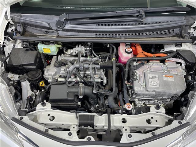 ヴィッツ ハイブリッドＵ　純正ナビ　バックカメラ　セーフティセンスＣ　シートヒーター　クルーズコントロール　ＥＴＣ　前方ドライブレコーダー　衝突被害軽減ブレーキ　プッシュスタート　スマートキー　オートライト　プッシュスタート（42枚目）