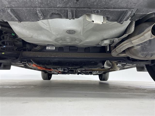 ヴィッツ ハイブリッドＵ　純正ナビ　バックカメラ　セーフティセンスＣ　シートヒーター　クルーズコントロール　ＥＴＣ　前方ドライブレコーダー　衝突被害軽減ブレーキ　プッシュスタート　スマートキー　オートライト　プッシュスタート（43枚目）