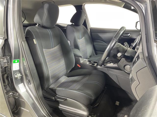 リーフ Ｇ　純正ナビ　デジタルインナーミラー　クルーズコントロール　ブラインドスポットモニター　前側ドライブレコーダー　シートヒーター　バックカメラ　ＥＴＣ　純正フロアマット　ＬＥＤヘッドライト　純正１７ＡＷ（23枚目）