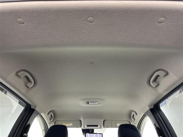 リーフ Ｇ　純正ナビ　デジタルインナーミラー　クルーズコントロール　ブラインドスポットモニター　前側ドライブレコーダー　シートヒーター　バックカメラ　ＥＴＣ　純正フロアマット　ＬＥＤヘッドライト　純正１７ＡＷ（27枚目）