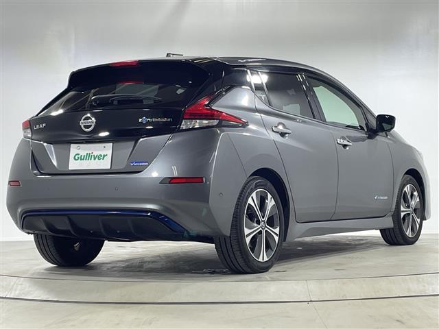 リーフ Ｇ　純正ナビ　デジタルインナーミラー　クルーズコントロール　ブラインドスポットモニター　前側ドライブレコーダー　シートヒーター　バックカメラ　ＥＴＣ　純正フロアマット　ＬＥＤヘッドライト　純正１７ＡＷ（35枚目）