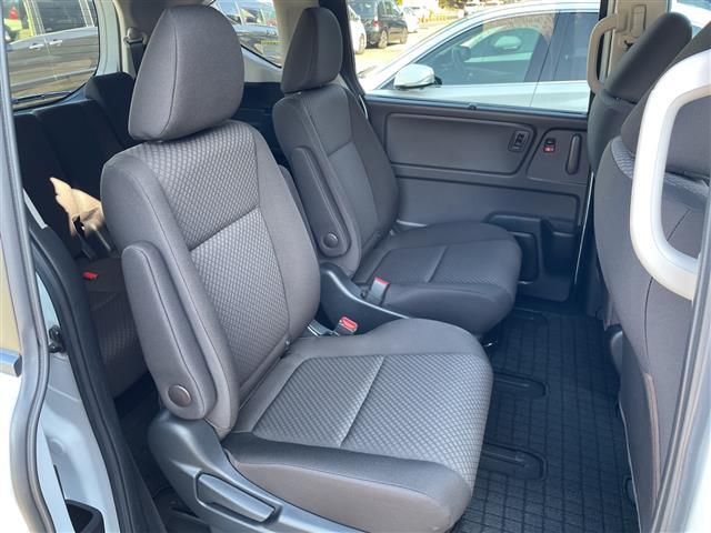 フリード G 純正ナビ 両側パワースライドドア ホンダセンシング クルーズコントロール 前側ドライブレコーダー バックカメラ シートヒーター ETC スマートキー LEDヘッドライト オートライト 衝突軽減システム(23枚目)